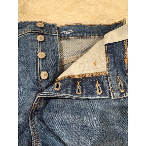 Old Navy Womens Extra High-Rise Sky Hi Straight Bermuda Shorts 7" Size 4 - Picture 6 of 8